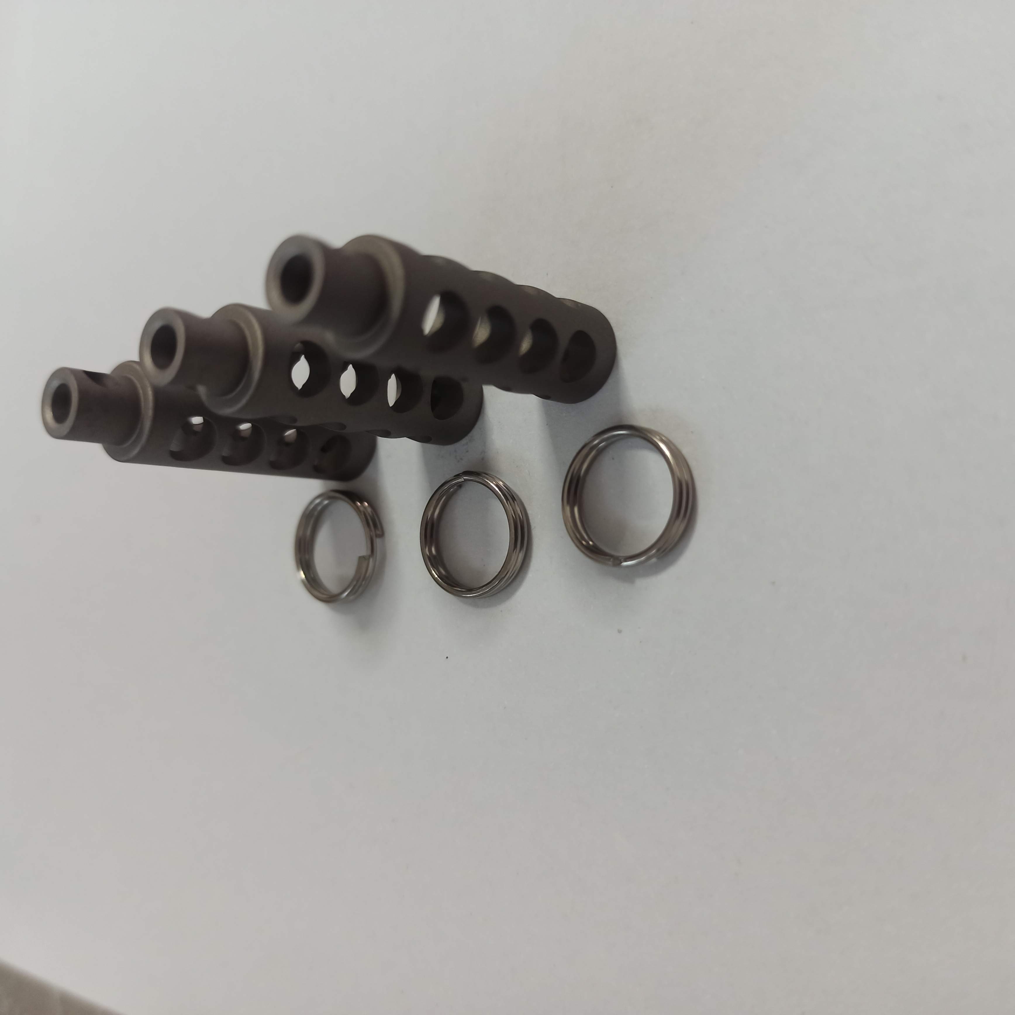 พวงกุญแจโลหะผสมไทเทเนียม TC4 1 - Tritium Gas Tube บทวิจารณ์และราคา